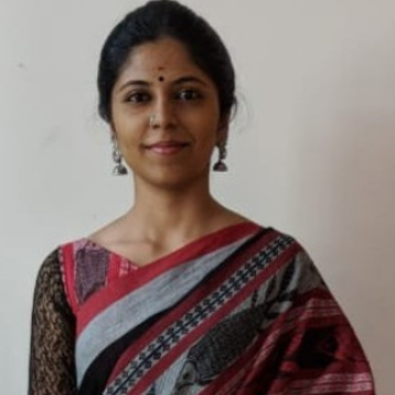Dr Vidya Dinakaran