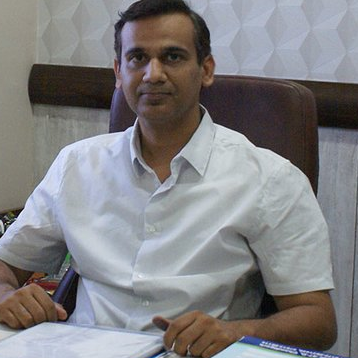 Dr Vineet-Sharma